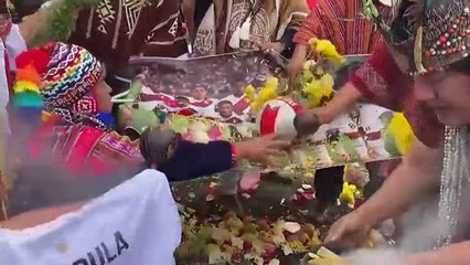 Un grupo de chamanes augura la presencia de Perú en el Mundial de fútbol