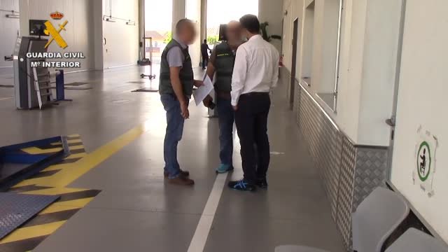 Detenidos en Murcia por pasar inspecciones técnicas a vehículos con deficiencias