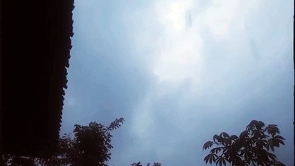 Relaksasi suara hujan / rain sound