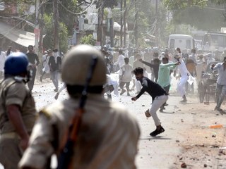 यूपी में ब्लैक फ्राइडे के निर्माता-निर्देशक कौन? Stone Pelting In UP
