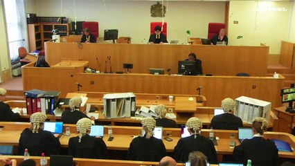 فيديو: طالبو لجوء يستأنفون ضد الترحيل من بريطانيا قبل أول رحلة لرواندا