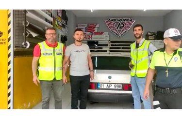 Emniyet ek binası önünde drift atan sürücüye ağır ceza