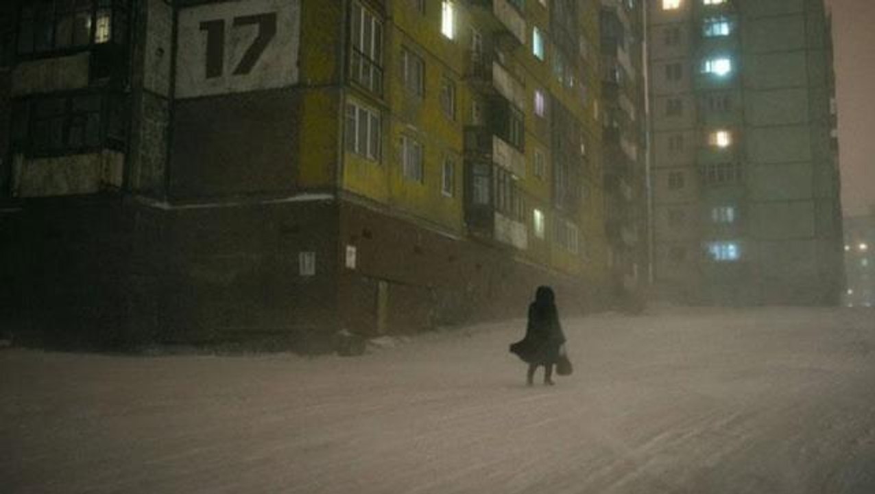 45 gün güneş doğmuyor, nehirler kırmızı akıyor! İşte dünyanın en iç karartıcı şehri