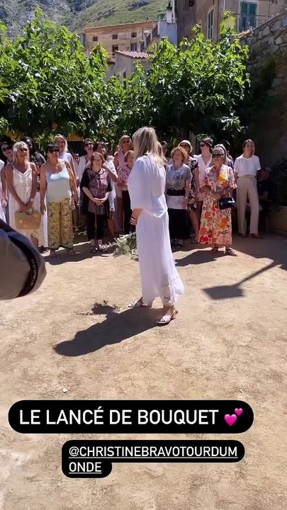 Christine Bravo sublime mariée en Corse avec son époux Stéphane Bachot, 11 juin 2022