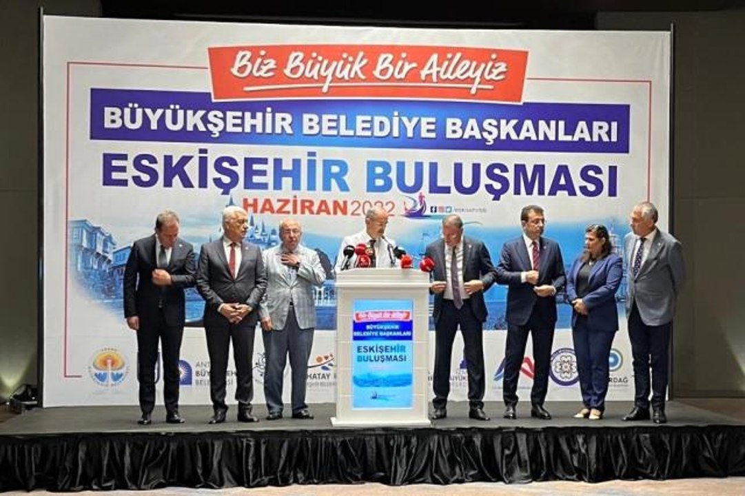 Eskişehir'de düzenlenen 'CHP'li Başkanlar Toplantısı' sona erdi