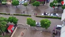 Sağanak yağış Aydın'da su baskınlarına neden oldu