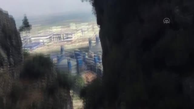 Şiddetli yağış nedeniyle dağda mahsur kalan 10 kişiden 6'sı helikopterle kurtarıldı
