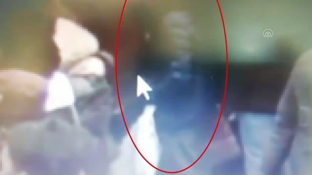 Fatih'te yankesicilik yöntemiyle cep telefonu çalan şüpheli tutuklandı