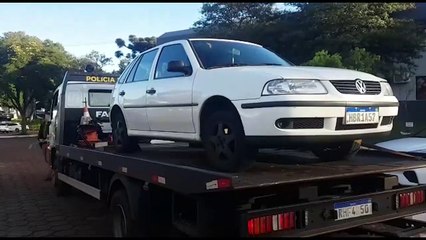 Bandidos furtam carro no pátio da Unioeste, depois "devolvem" no mesmo lugar