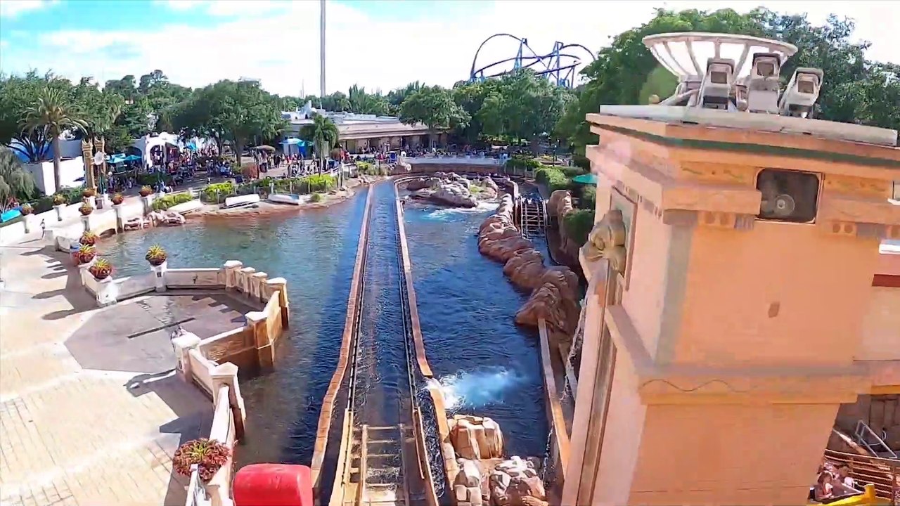 Journey to Atlantis Dark Ride / Water Flume (SeaWorld Theme Park ...