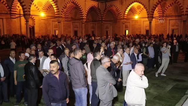 Hac kafilesi kutsal topraklara dualarla uğurlandı