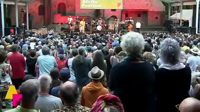 Alpha Blondy _ The Solar System - SÉBÉ ALLAH YE Live