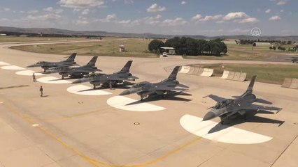 Balıkesir'deki 193. Öncel Filo'da donanımlı savaş pilotları yetişiyor (2)