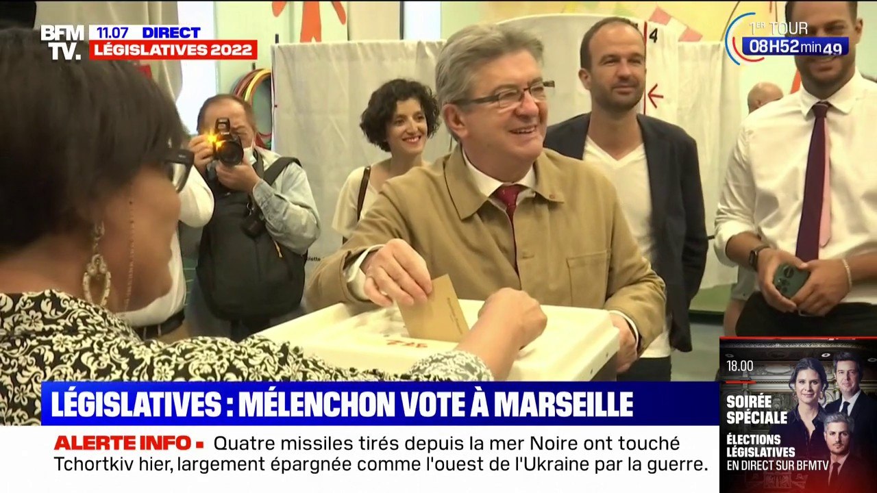Législatives 2022: Jean-Luc Mélenchon vote à Marseille