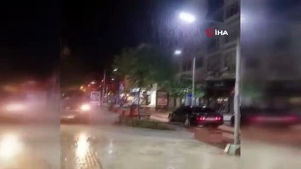 O kentte vatandaşı şaşkına çeviren yağış! Böylesi çok nadir oluyor, gören telefona sarıldı