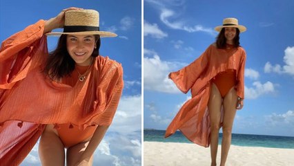 Anushka Sharma Orange Monokini में ढ़ाया कहर Look Fans Reaction Viral | Boldsky *Entertainment