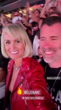 Laeticia Hallyday et Jalil Lespert au stade de France pour le concert de DJ Snake le 11 juin 2022.