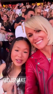 Laeticia Hallyday, Jade et Joy au stade de France pour le concert de DJ Snake le 11 juin 2022.