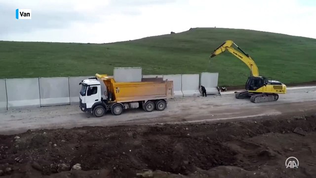 Van-İran sınırında düzensiz göçe karşı güvenlik önlemleri üst seviyede