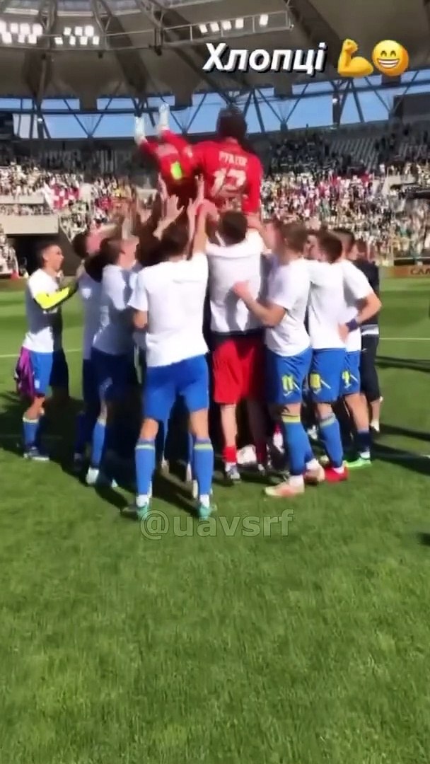 ⁣Андрей Пятов завершил карьеру в сборной Украины | Андрій П'ятов завершив кар'єру у збірній