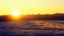 Sunrise Morning | sunrise over white clouds | Matahari Terbit di Atas Awan Putih | Gema Takbir Hari Raya