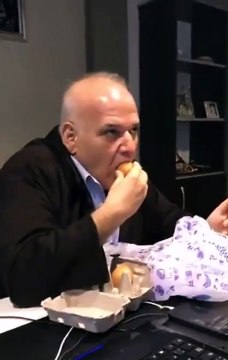 Ahmet Çakar sinekten sonra bakın ne yedi