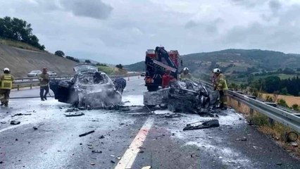 3 aracın karıştığı kazada 1 kişi hayatını kaybetti, 2 kişi yaralandı