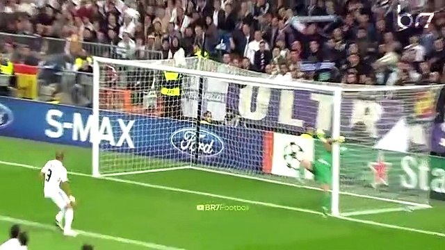 The Day Cristiano Ronaldo Showed Ronaldinho Who Is The Real Boss