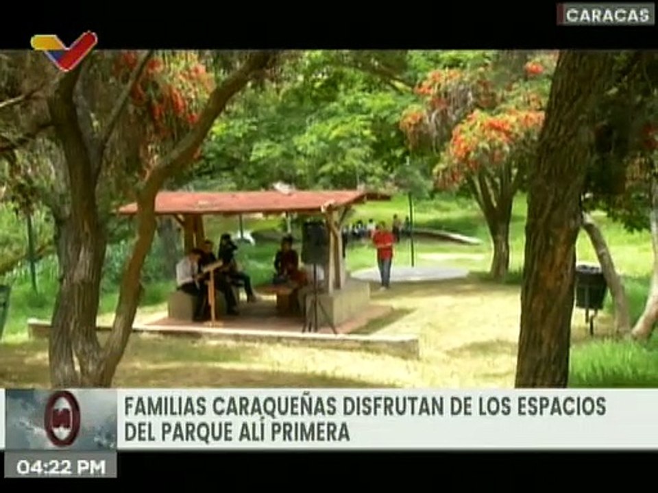 Familias caraqueñas disfrutan las actividades recreativas del Parque Alí Primera
