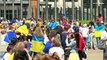 A Bruxelles catena umana intorno al Berlaymont per chiedere l'adesione immediata di Kiev all'Ue