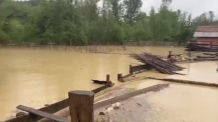 KASTAMONU - Şiddetli yağış hayatı olumsuz etkiledi