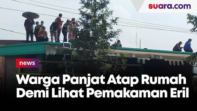 Warga Rela Panjat Atap Rumah Demi Lihat Pemakaman Eril