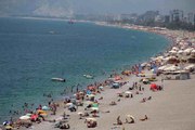 Antalya'ya havayoluyla gelen turist sayısı 3 milyonu geçti