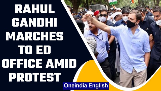 Rahul Gandhi reaches ED office with sister Priyanka Gandhi amid protests | Oneindia News *news