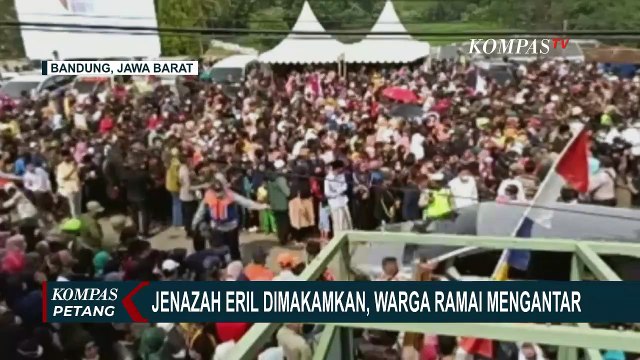 Momen Haru Keluarga, Kerabat, & Warga yang Ikut Antarkan Jenazah Eril dari Gedung Pakuan ke Cimaung