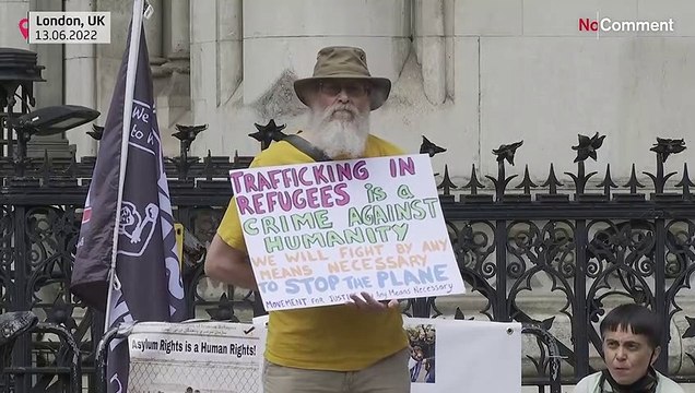 Britain: protest outside high court against Rwanda deportations