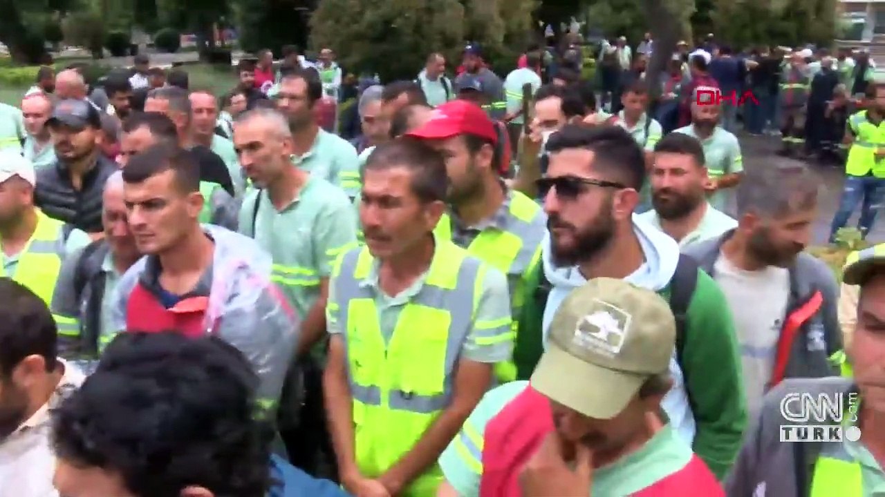 İBB binası önünde işçi eylemi