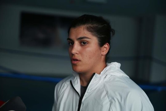 Olimpiyat ve dünya şampiyonu boksör Busenaz Sürmeneli, kampa girdi