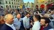 Pistoia, Tomasi confermato sindaco: bagno di folla in piazza, sorrisi e bandiere