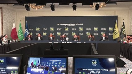 La regla de los cinco cambios por equipo en el fútbol pasó a ser permanente