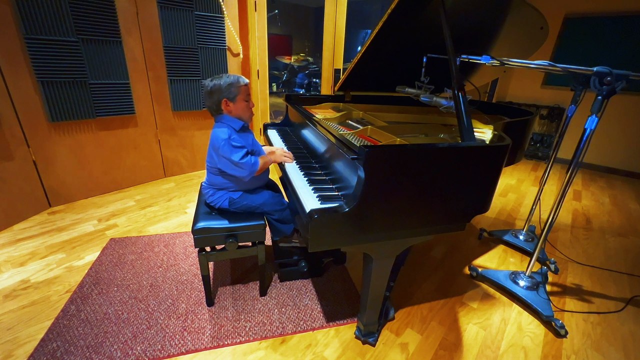 Jon Michael Ogletree - Mary Poppins (Piano Medley)