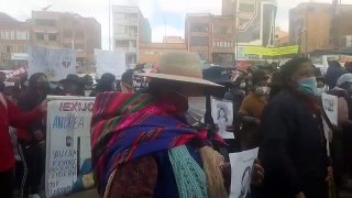 Familiares de víctimas de violencia y asesinatos marchan en El Alto y La Paz