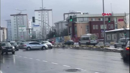 BAŞAKŞEHİR İLÇE EMNİYET MÜDÜRLÜĞÜ'NÜN ÖNÜNDE DRİFT YAPAN SÜRÜCÜ YAKALANDI