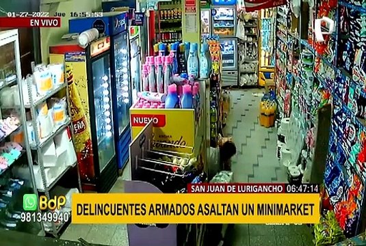 SJL: delincuentes armados asaltan minimarket y se llevan dinero de agente bancario