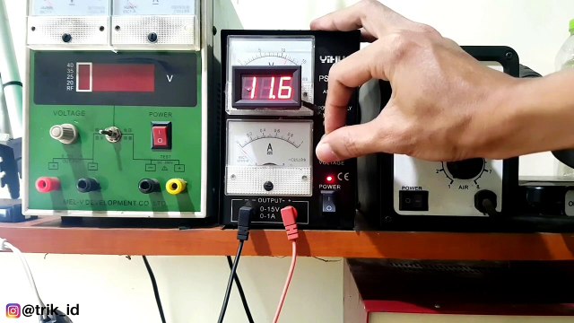 Cara Kerja LED Flip Flop IC NE555 Analisa Low - High