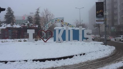 Kar temizleme çalışmaları sürüyor