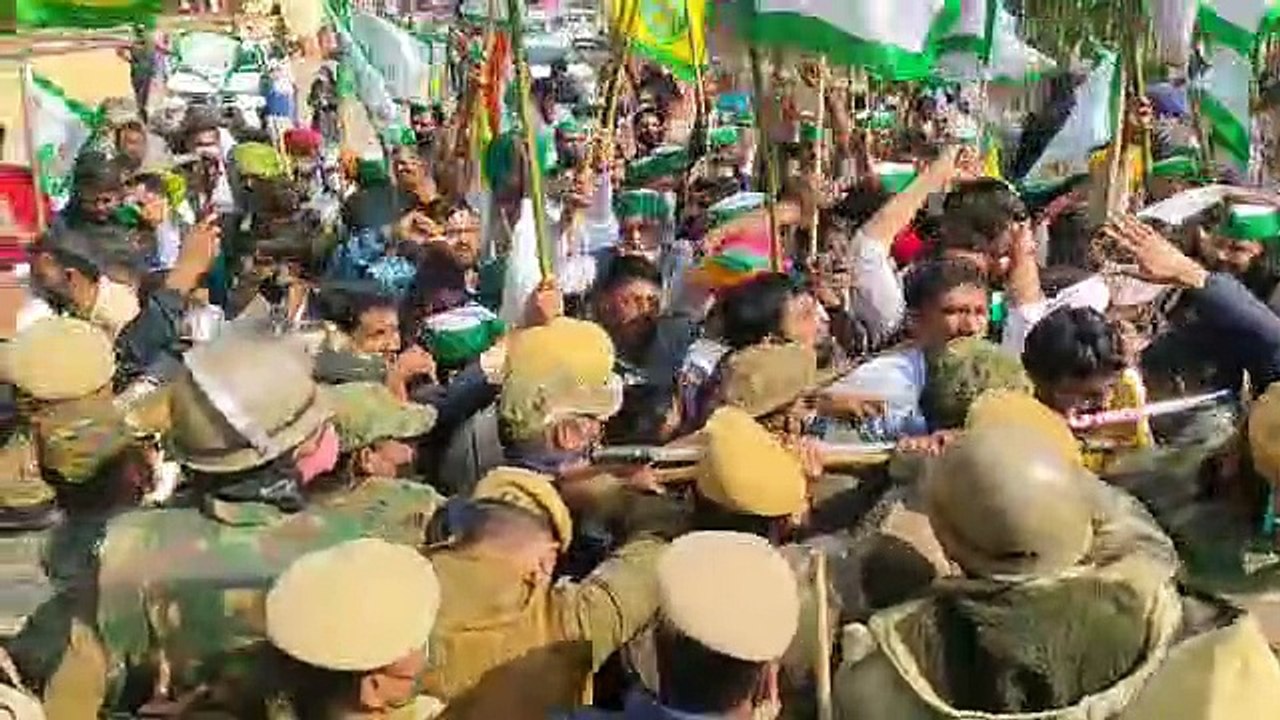 पुलिस ने किसानों को शहीद स्मारक पर ही रोका, राज...