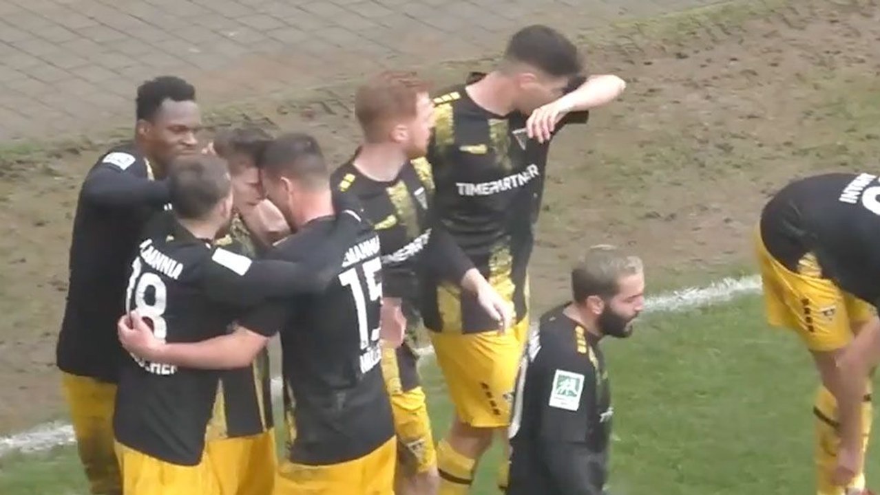 Schmitt überall, inklusive Traumtor: Aachen holt wichtigen Sieg gegen Lippstadt