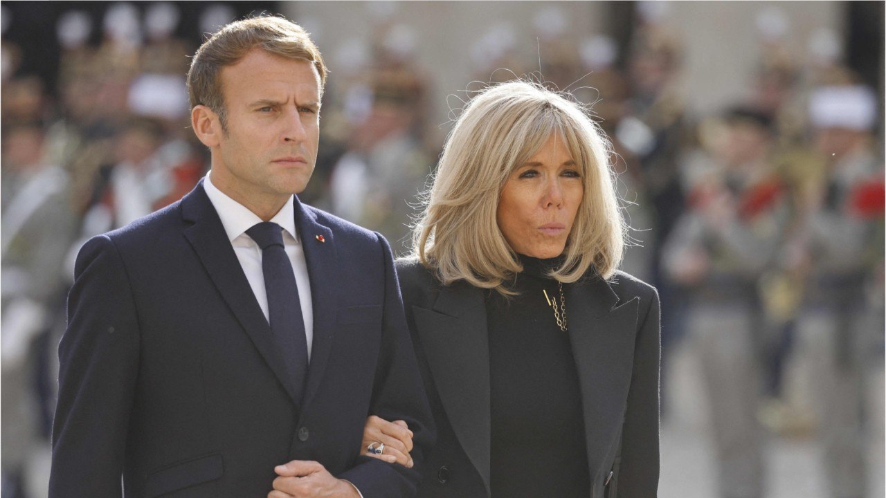 GALA VIDEO - Brigitte Macron : « quand mes filles ont eu leurs enfants Emmanuel était avec moi en salle d'accouchement "