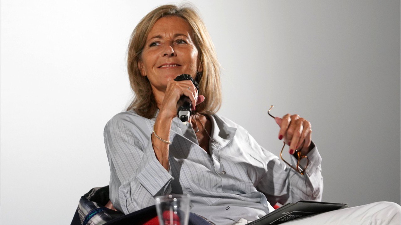 FEMME ACTUELLE - Claire Chazal réagit une nouvelle fois sur les accusations contre PPDA